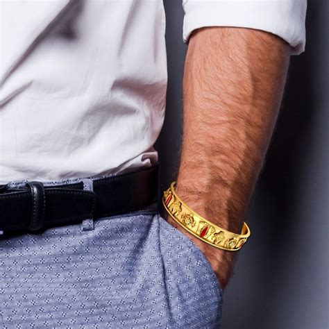 candere gold bracelet men.